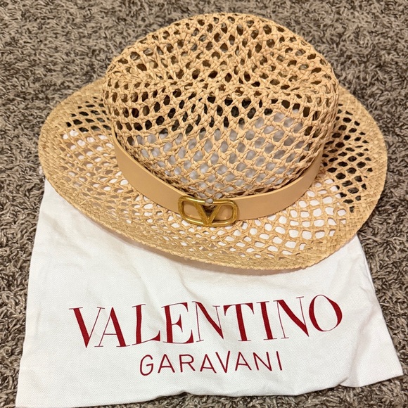 Valentino Garavani Accessories - Valentino Garavani Beige Straw Hat